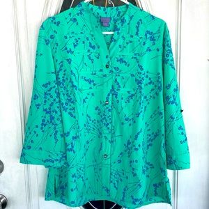 Laura Scott button down top